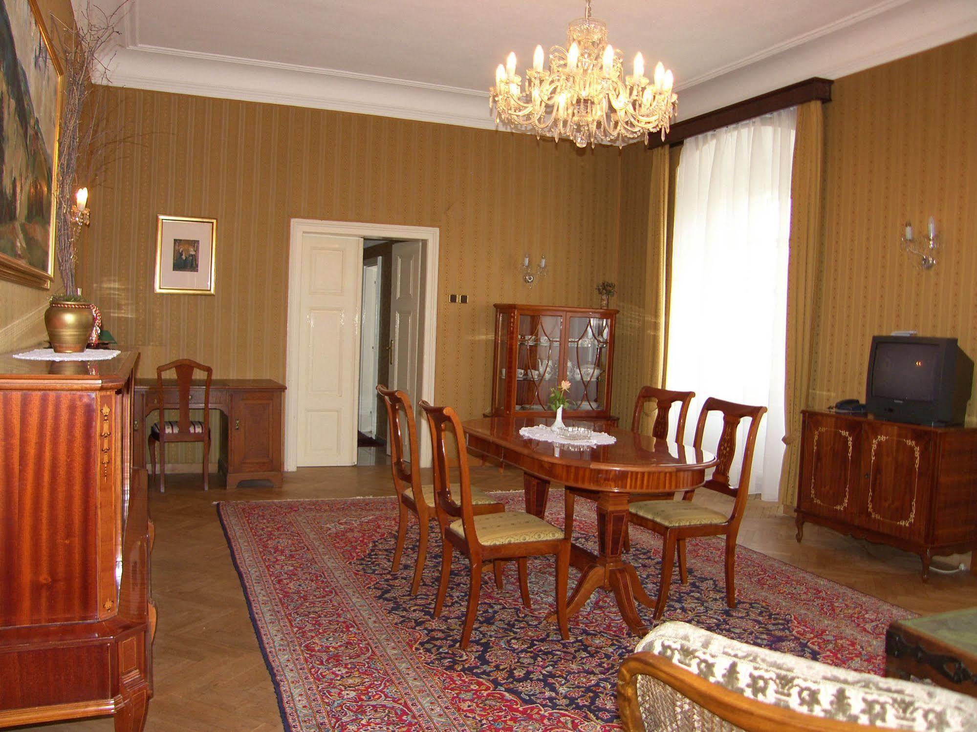 Schlosshotel Zamek Zdikov Zdíkov Exterior foto