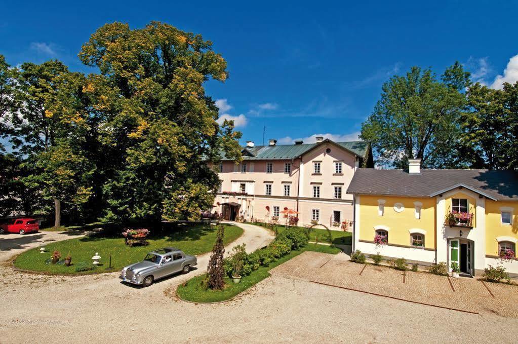 Schlosshotel Zamek Zdikov Zdíkov Exterior foto